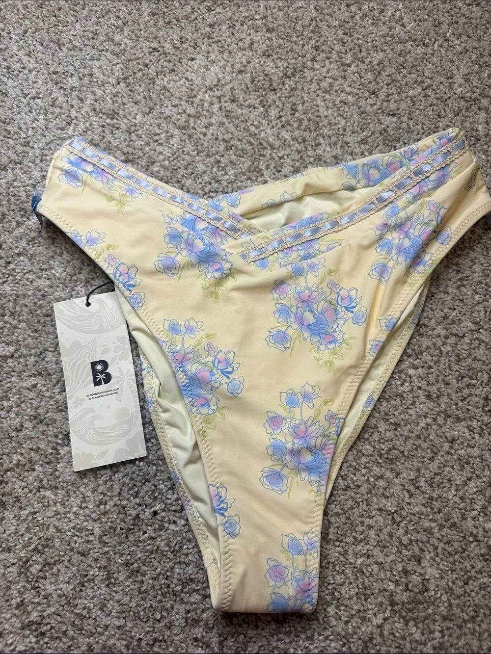 NWT Blackbough Madelyn Set | M top / XL bottoms | Angel Cake